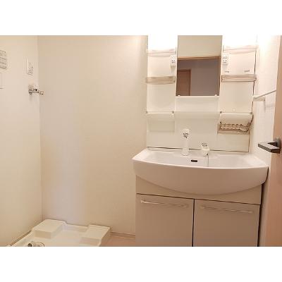 ドルフ・レーベン　Ⅲ 201【管理NO：1-019511701-02010】 ★家具家電は申し込み後に搬入しますの物件写真6