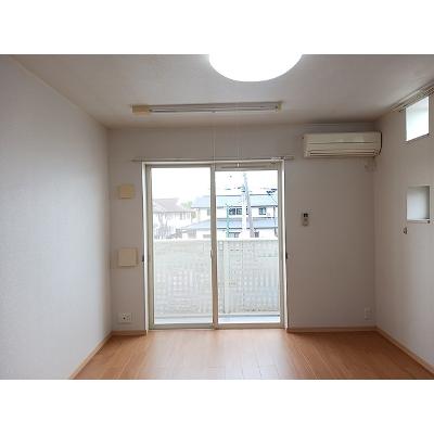 アドバンテージ　鶴田 203【管理NO：1-014542301-02030】 ★家具家電は申し込み後に搬入しますの物件写真2