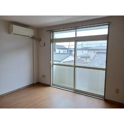 エリール千野根 202【管理NO：1-005227701-02020】 ★家具家電は申し込み後に搬入しますの物件写真2