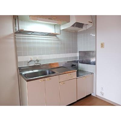エリール千野根 202【管理NO：1-005227701-02020】 ★家具家電は申し込み後に搬入しますの物件写真3