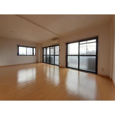 ＳＡＰＨＹ（サフィー） 301【管理NO：1-005031201-03010】 ★家具家電は申し込み後に搬入します★の物件写真2