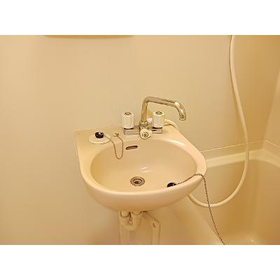 ハイツランビニオン 201【管理NO：1-004776501-02010】 ★家具家電は申し込み後に搬入しますの物件写真6