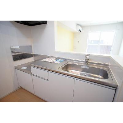 グローバル・ハイツⅤ 202【管理NO：1-015887502-02020】 ★家具家電は申し込み後に搬入しますの物件写真3