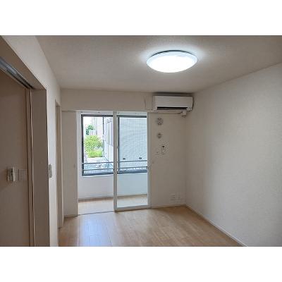 グランシャリオ 102【管理NO：1-025259101-01020】 ★家具家電は申し込み後に搬入しますの物件写真2