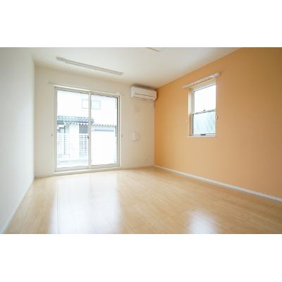 サプライズ・タウン　Ｅ 102【管理NO：1-021260602-01020】 ★家具家電は申し込み後に搬入しますの物件写真2