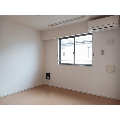 ビ・オーラ８ 203【管理NO：1-019360902-02030】 ★家具家電は申し込み後に搬入しますの物件写真2