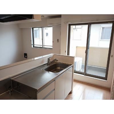 ビ・オーラ８ 203【管理NO：1-019360902-02030】 ★家具家電は申し込み後に搬入しますの物件写真3