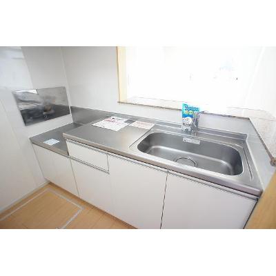 サンレミＢ 102【管理NO：1-019118702-01020】 ★家具家電は申し込み後に搬入します 2026年07月中旬入居可能の物件写真3