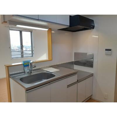 プチボヌール 301【管理NO：1-019114601-03010】 ★家具家電は申し込み後に搬入しますの物件写真3