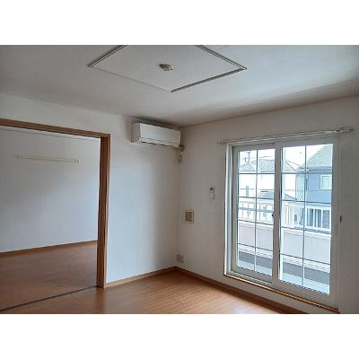 ペルル　Ⅴ 203【管理NO：1-014220201-02030】 ★家具家電は申し込み後に搬入しますの物件写真2