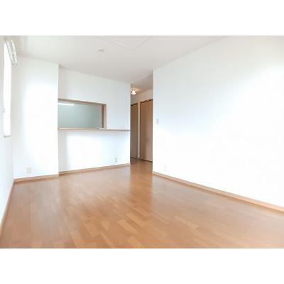 アユム・Ａ 102【管理NO：1-013768401-01020】 ★家具家電は申し込み後に搬入します★の物件写真2