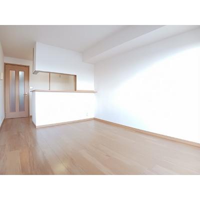 グラン　コート 303【管理NO：1-012900901-03030】 ★家具家電は申し込み後に搬入しますの物件写真2