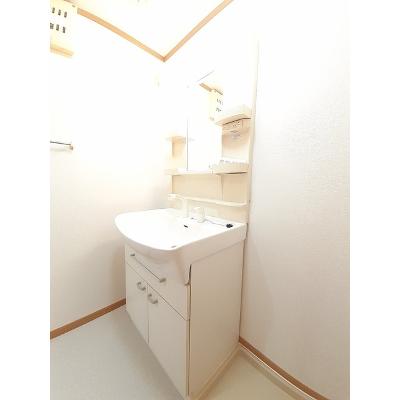 フローラルハイツⅢ 101【管理NO：1-012086701-01010】 ★家具家電は申し込み後に搬入しますの物件写真6
