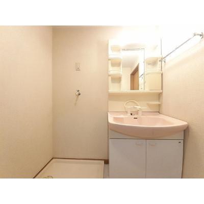 グラン・シャリオ 203【管理NO：1-007999101-02030】 ★家具家電は申し込み後に搬入します★の物件写真6