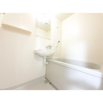 ユリカハイツ　Ⅲ 201【管理NO：1-003280902-02010】 ★家具家電は申し込み後に搬入します★の物件写真4