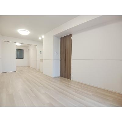 福居グランドテラス 102【管理NO：1-028618901-01020】 ★家具家電は申し込み後に搬入しますの物件写真2