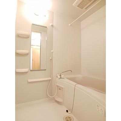 イルチングＢ 203【管理NO：1-013427002-02030】 ★家具家電は申し込み後に搬入します★の物件写真4