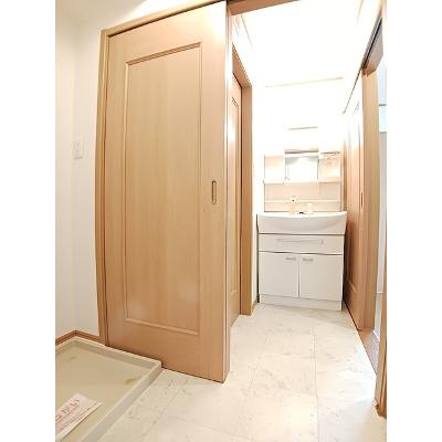 ファインロイテⅣ 203【管理NO：1-013299402-02030】 ★家具家電は申し込み後に搬入します★の物件写真6