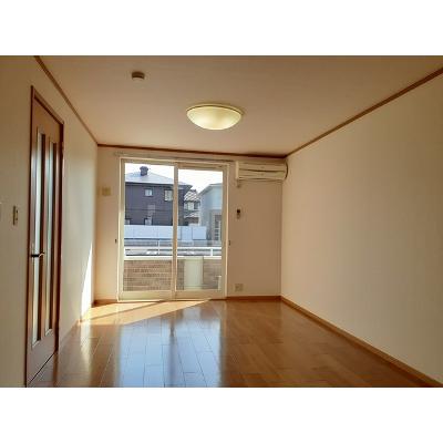 ミントハウス 102【管理NO：1-012666601-01020】 ★家具家電は申し込み後に搬入しますの物件写真2