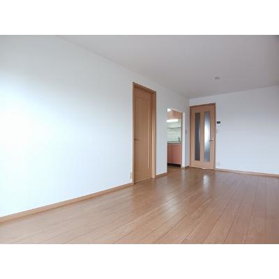 ファインロイテ 303【管理NO：1-012156601-03030】 ★家具家電は申し込み後に搬入します★の物件写真2