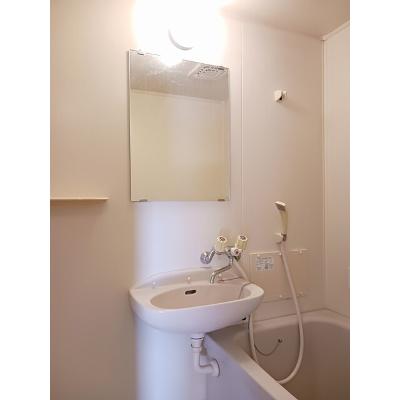 アーバンヒルズ 203【管理NO：1-004172901-02030】 ★家具家電は申し込み後に搬入しますの物件写真6