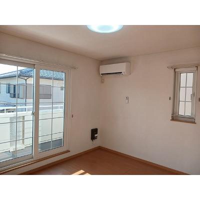 ミモザ 203【管理NO：1-014399102-02030】 ★家具家電は申し込み後に搬入します★の物件写真2