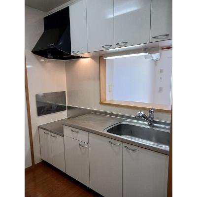 シイナハイツⅡ 201【管理NO：1-014057901-02010】 ★家具家電は申し込み後に搬入します★ ★2026年09月下旬入居可能★の物件写真3
