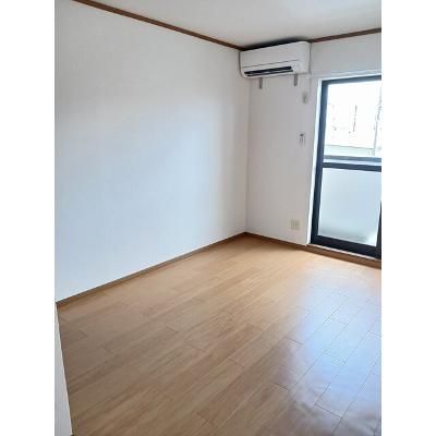 サンパティエコート 203【管理NO：1-010639301-02030】 ★家具家電は申し込み後に搬入します★の物件写真2