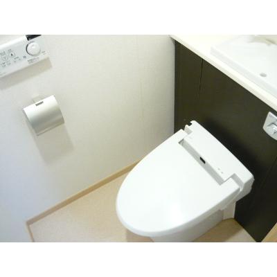フィオーレ 201【管理NO：1-017206101-02010】 ★家具家電は申し込み後に搬入します★の物件写真5