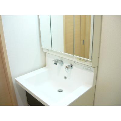 フィオーレ 201【管理NO：1-017206101-02010】 ★家具家電は申し込み後に搬入します★の物件写真6
