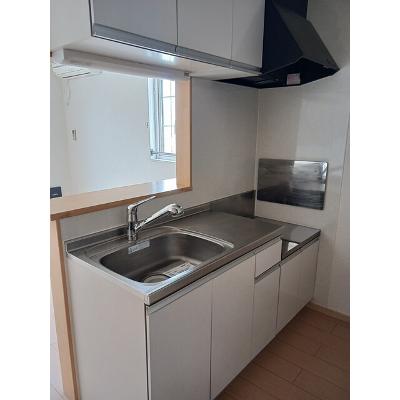 シイナハイツⅢ 203【管理NO：1-016635501-02030】 ★家具家電は申し込み後に搬入しますの物件写真3