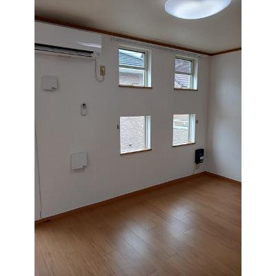エスタシオン 205【管理NO：1-012638201-02040】 ★家具家電は申し込み後に搬入します★の物件写真2