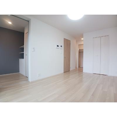 パンル 202【管理NO：1-028619901-02020】 ★家具家電は申し込み後に搬入しますの物件写真2