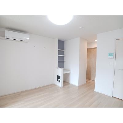パンル 103【管理NO：1-028619901-01030】 ★家具家電は申し込み後に搬入します★の物件写真2