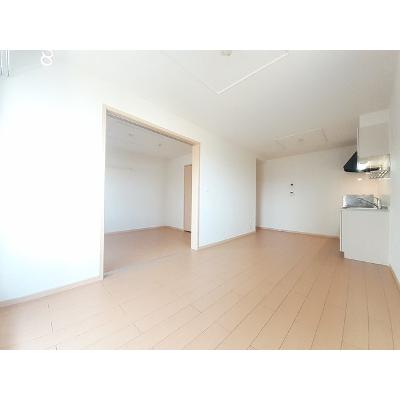 コスモス 203【管理NO：1-016870101-02030】 ★家具家電は申し込み後に搬入しますの物件写真2