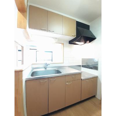 シャルマンコート広沢Ａ 303【管理NO：1-011880901-03030】 ★家具家電は申し込み後に搬入しますの物件写真3