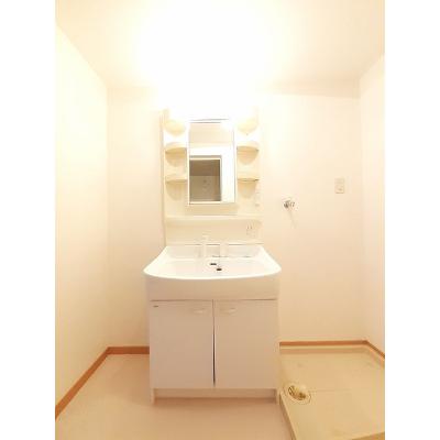 シャルマンコート広沢Ａ 203【管理NO：1-011880901-02030】 ★家具家電は申し込み後に搬入しますの物件写真6