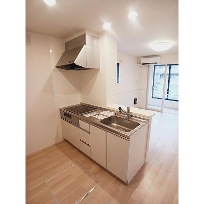 クリスタル　パレス 101【管理NO：1-027962801-01010】 ★家具家電は申し込み後に搬入します★の物件写真3