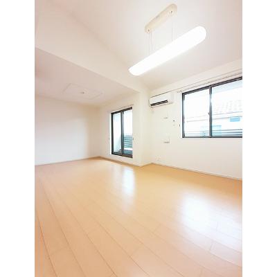 エレナメゾンＢ 202【管理NO：1-018057902-02020】 ★家具家電は申し込み後に搬入します 2026年07月下旬入居可能の物件写真2