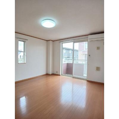 ソルジェンテＢ 101【管理NO：1-012025402-01010】 ★家具家電は申し込み後に搬入しますの物件写真2