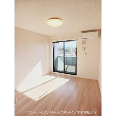 グロワール 103【管理NO：1-028556701-01030】 ★家具家電は申し込み後に搬入します 2026年10月下旬入居可能の物件写真2