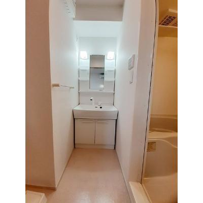 和Ⅲ 103【管理NO：1-020835201-01030】 ★家具家電は申し込み後に搬入します 2026年07月下旬入居可能の物件写真6