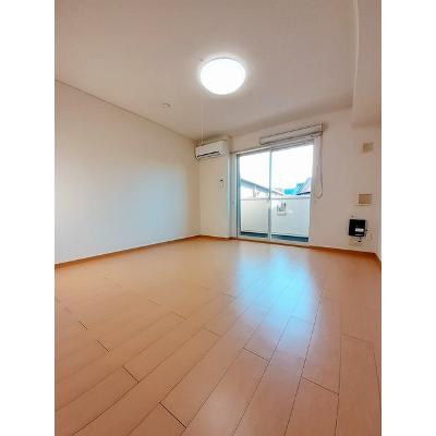 ブローテ 103【管理NO：1-014899501-01030】 ★家具家電は申し込み後に搬入しますの物件写真2