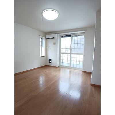 グレィス 104【管理NO：1-013378201-01040】 ★家具家電は申し込み後に搬入しますの物件写真2