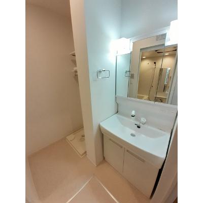テラス　ハックベリー 203【管理NO：1-027439201-02030】 ★家具家電は申し込み後に搬入します★の物件写真6