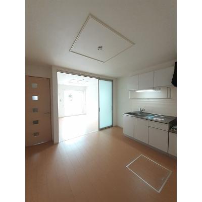 ラ・ストラーダＢ 101【管理NO：1-017596702-01010】 ★家具家電は申し込み後に搬入します★の物件写真2