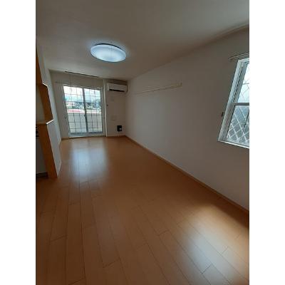 レガーロ 101【管理NO：1-017040501-01010】 ★家具家電は申し込み後に搬入します★の物件写真2