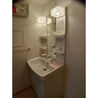 リュブミラーカⅡＡ 201【管理NO：1-016146401-02010】 ★家具家電は申し込み後に搬入します★の物件写真6
