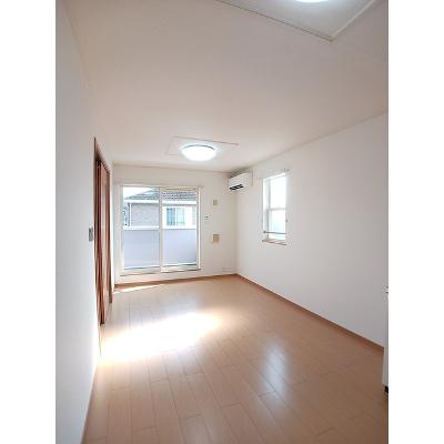 ネオ・エリオッティ　Ⅱ 201【管理NO：1-014813102-02010】 ★家具家電は申し込み後に搬入します★の物件写真2