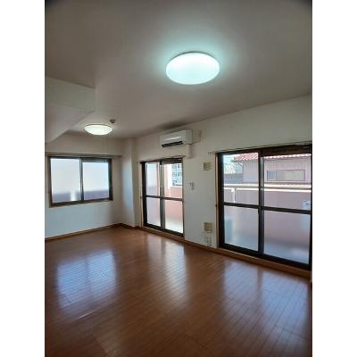 Ｇｒａｎｄ　Ｌｅａｇａ 201【管理NO：1-013873801-02010】 ★家具家電は申し込み後に搬入します 2026年07月下旬入居可能の物件写真2